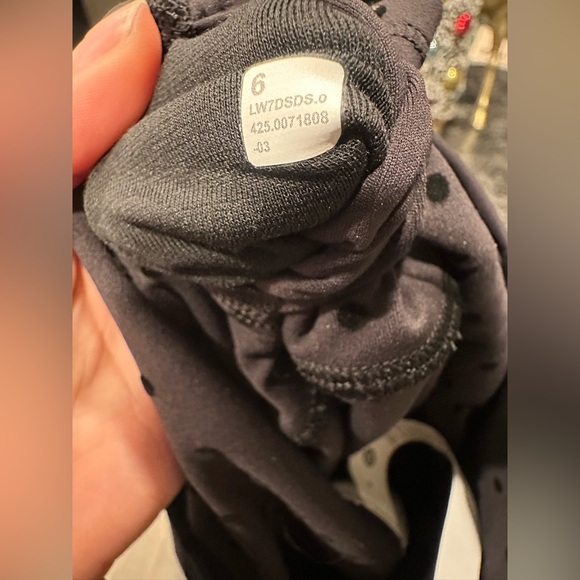 lululemon Align High-Rise Short polka dot Flocked - Picture 5 of 6